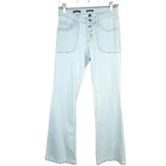Wild Fable Light Wash Button Fly Flare Stretch Jeans Women’s 16/33 - Picture 3 of 5